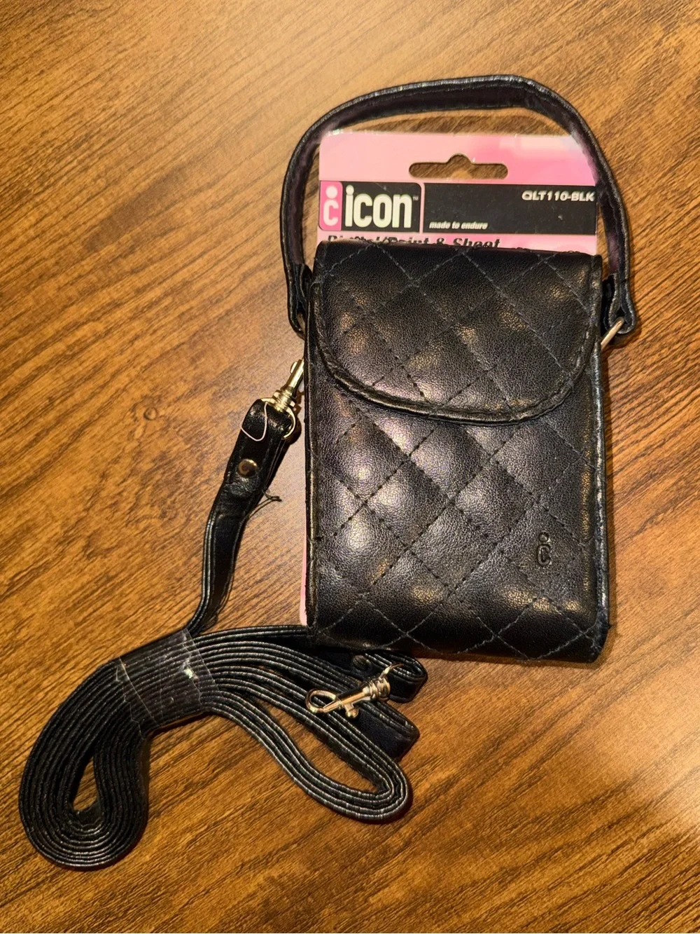icon Quilted Black Crossbody digital camera Case with Wrist Strap NWT